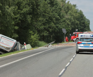 Masakra w Grębiszewie. Pojazdy zgniecione jak puszki