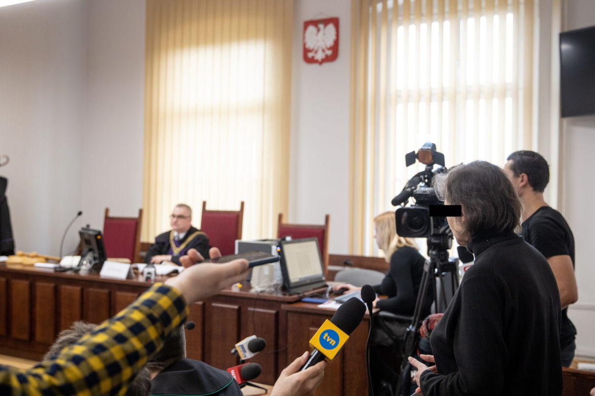 Szefowa potwór wywiozła konającego pracownika do lasu