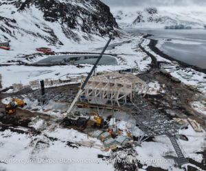 Nowa baza dla Arctowskiego na Antarktyce - trwa montaż