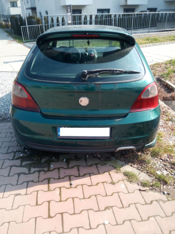 Kraków. Mistrzowie parkowania wyróżnieni przez straż miejską. "Prezentujemy dokonania naszych lokalnych zawodowców"