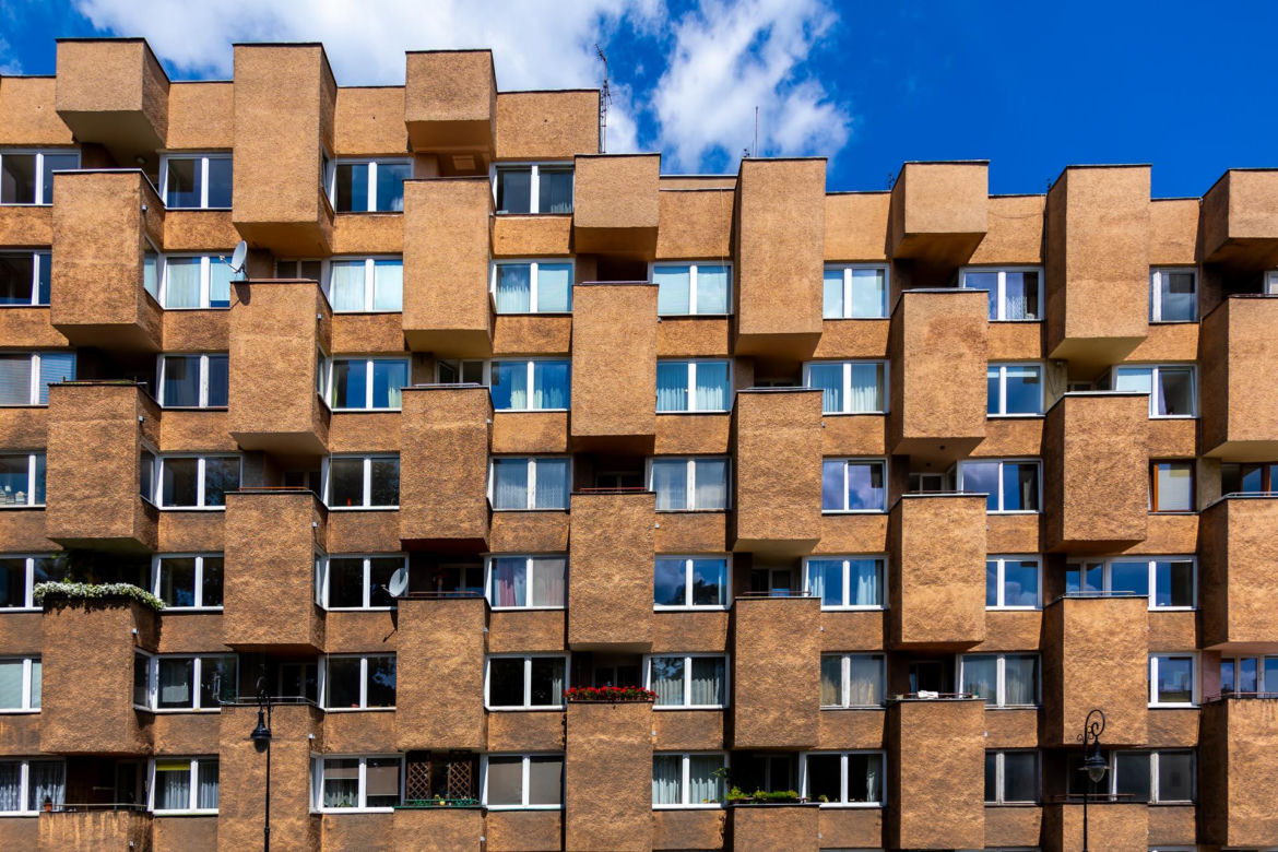 Warszawskie budynki jak puzzle - zobacz zdjęcia miejskiej mozaiki fasad