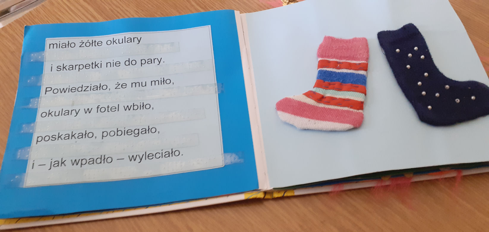 Lubelska Wypożyczalnia Książek Dotykowych to jedyne takie miejsce w Polsce. Jak działa w trakcie pandemii? [GALERIA]