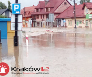 Małopolska: alarmy przeciwpowodziowe, podtopienia, nieprzejezdne drogi
