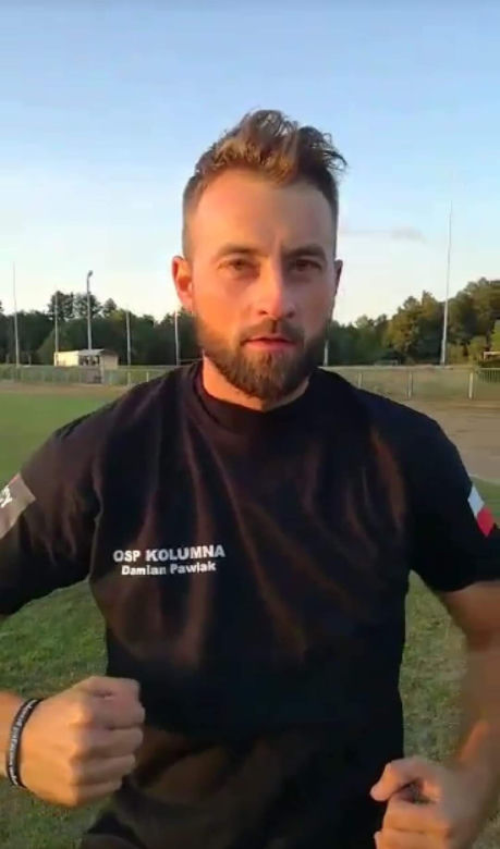 Damian był na służbie, kiedy wjechał w niego samochód. Strażak walczy o powrót do sprawności i potrzebuje pomocy!