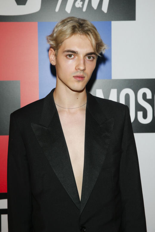 Radek Pestka wygrał Top Model w siwych włosach. Dziś ma 30 lat i jest nie do poznania