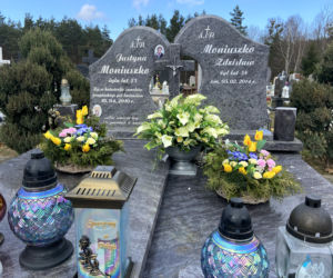 Grób stewardesy Justyny Moniuszko, która zginęła w katastrofie smoleńskiej