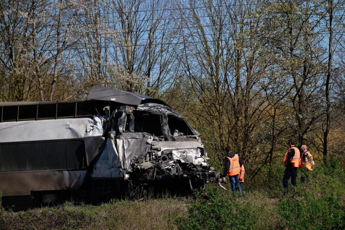 Francja/ Po zderzeniu z TGV polski kierowca ciężarówki usłyszał zarzut zabójstwa w ruchu drogowym
