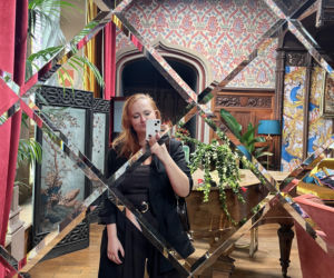 Co naprawdę dzieje się w zamku Zdrajców? Mamy zdjęcia zza kulis hitu TVN!