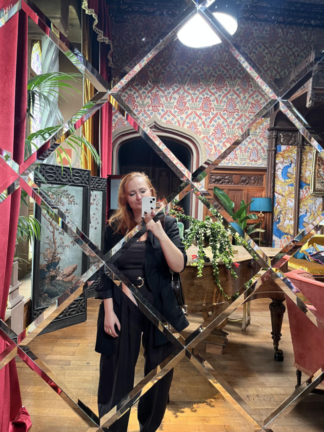 Co naprawdę dzieje się w zamku Zdrajców? Mamy zdjęcia zza kulis hitu TVN!