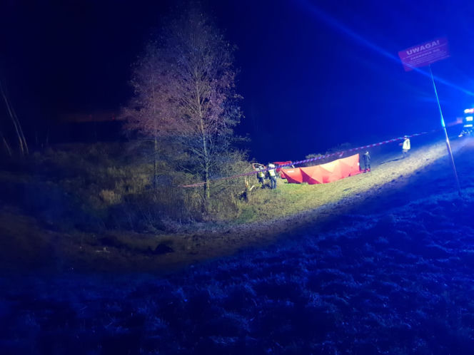 Straszna śmierć TRÓJKI nastolatków w Opatkowicach. Zginęli UWIĘZIENI w aucie [ZDJĘCIA]