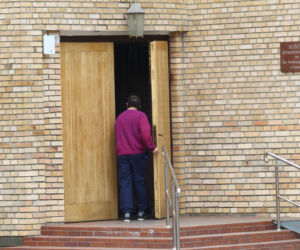 Michał Koterski z dziewczyną na spacerze