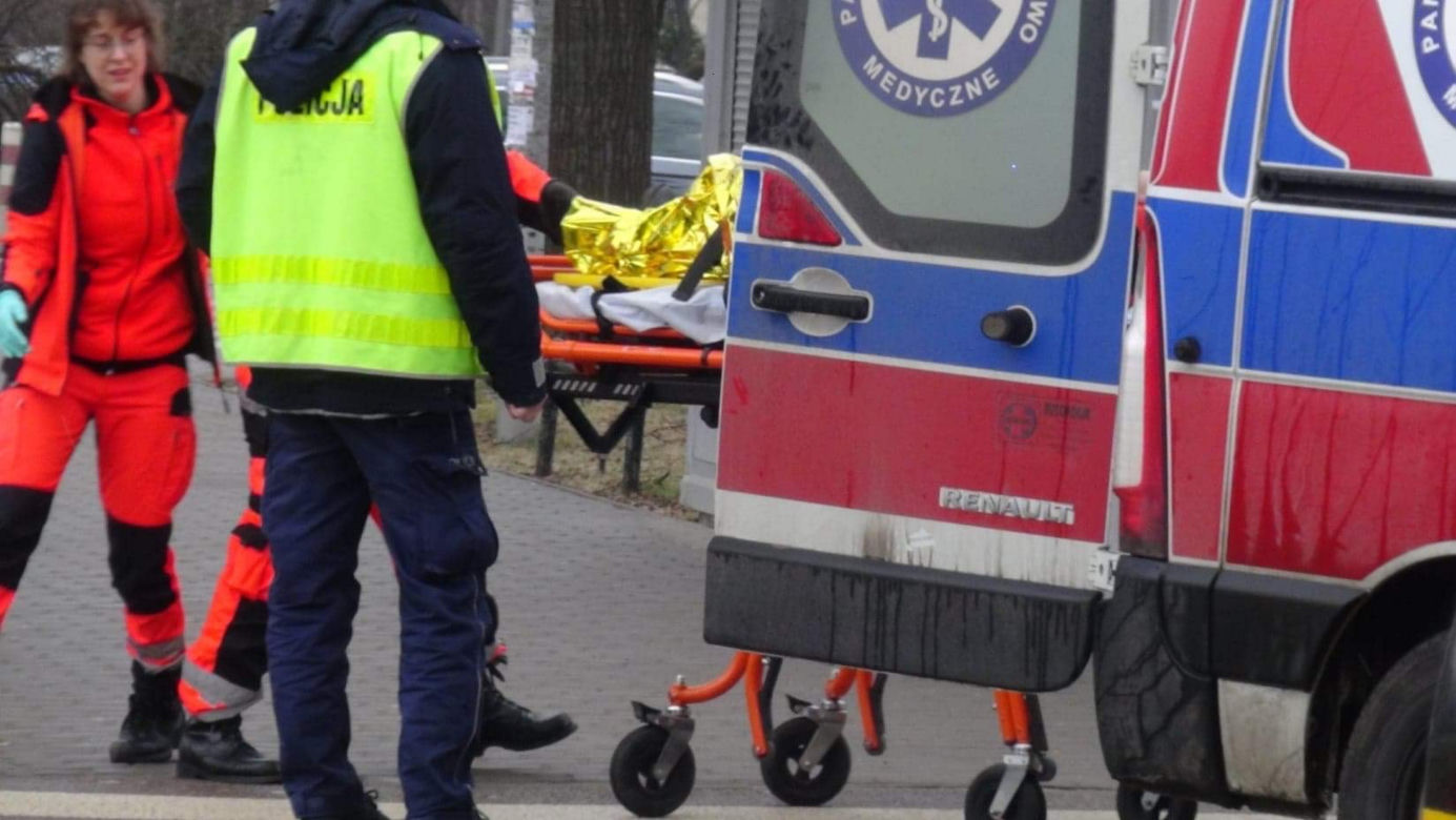 Piesza potrącona przez tramwaj. Składy na objazdach
