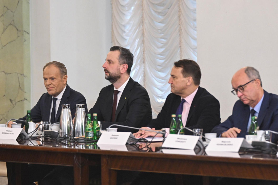 Lawina komentarzy. W sieci zawrzało po wystąpieniu Nawrockiego na RBN