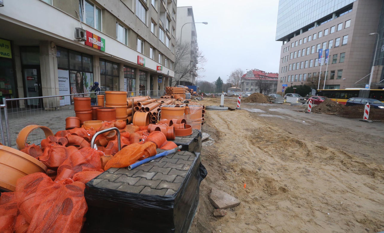 Budowa tramwaju na Wilanów opóźniona. Sprzeczne tłumaczenia inwestora i wykonawcy 
