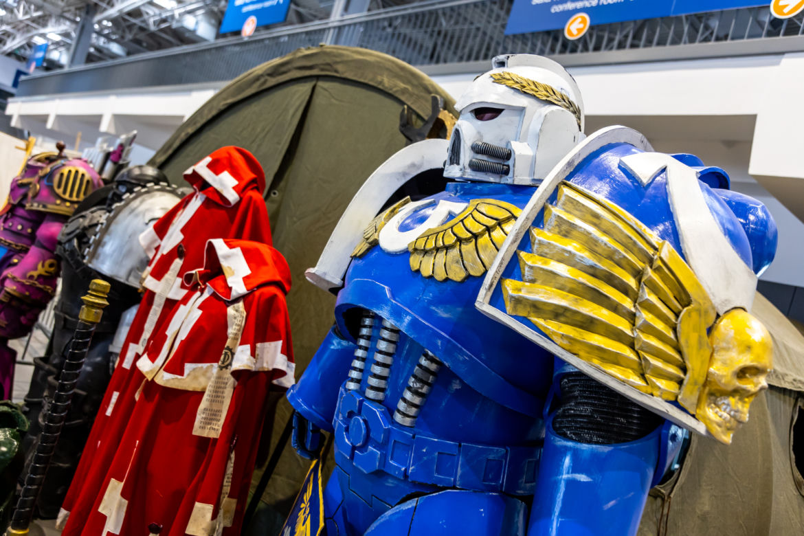 Pyrkon 2023. Tak bawili się uczestnicy festiwalu fantastyki w Poznaniu. Zobaczcie najlepsze stroje i stoiska!