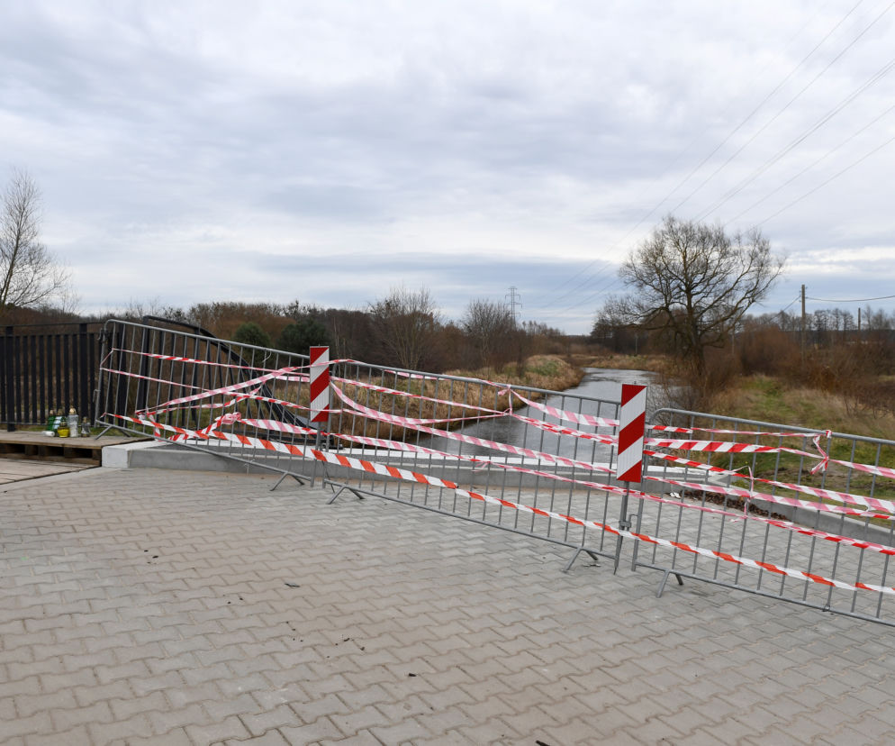 Wjechał do rzeki, bo stracił pracę.