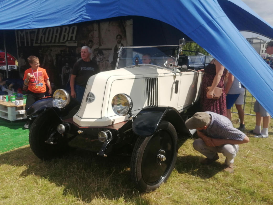 Siedlce:  16. Zlot Pojazdów Zabytkowych „Mrowisko”