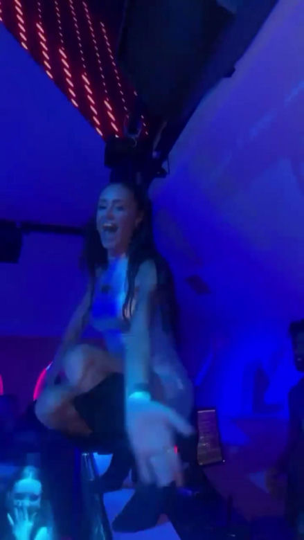 Nie żyje znana modelka i DJ-ka. Wypadła z balkonu na rajskiej wyspie