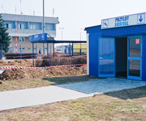 Tak się kiedyś latało! Katowice Airport 20 lat temu. Te zdjęcia to prawdziwa podróż w czasie