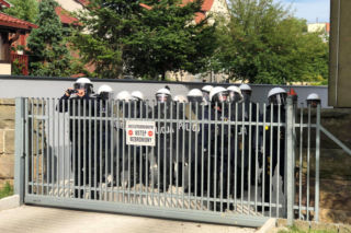 SKANDAL! Policjanci, po interwencji których zmarł Bartek, wciąż pracują!