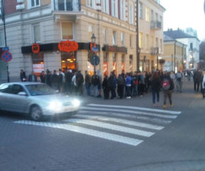 Kebaby za darmo wywołały poruszenie w Rzeszowie. Przyszły TŁUMY!