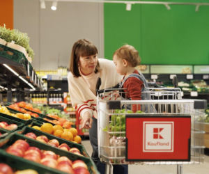 Polacy na „bakier” z warzywami i owocami? Badanie ujawnia sporą lukę w naszej diecie!