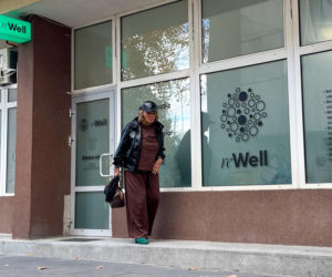 Agnieszka Fitkau-Perepeczko  na bazarku