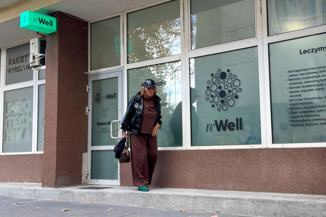 Agnieszka Fitkau-Perepeczko  na bazarku