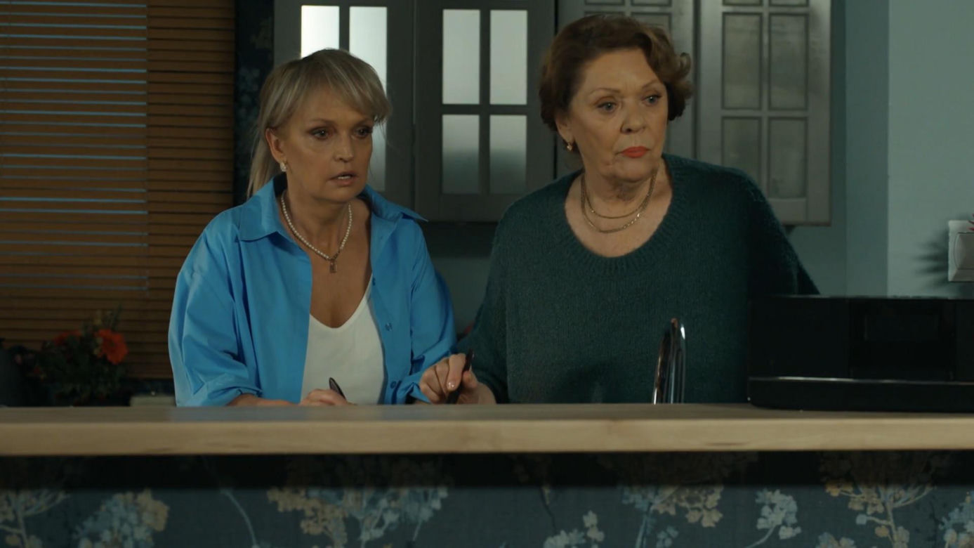 Barwy szczęścia, odc. 3017: Józefina (Elżbieta Jarosik), Małgorzata (Adrianna Biedrzyńska)