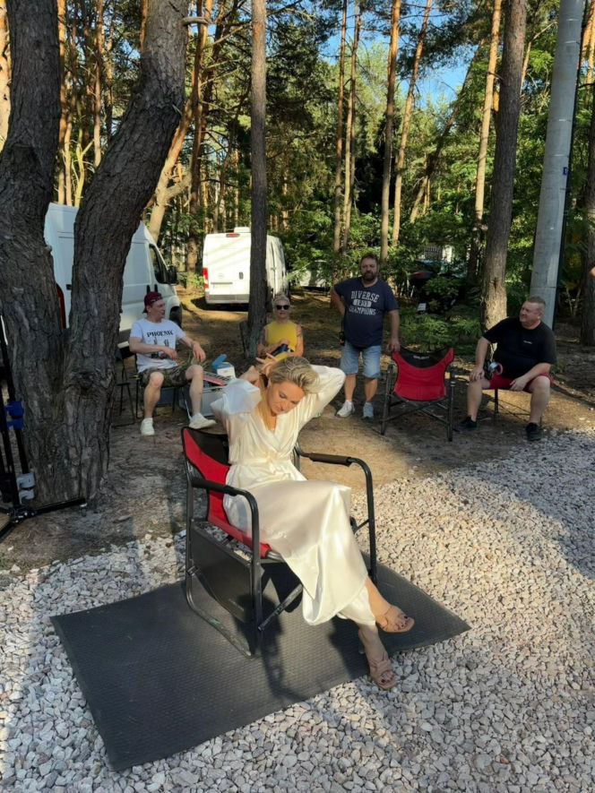 Na dobre i na złe po wakacjach nowy sezon. Dorota Dobra (Joanna Kuberska) na planie