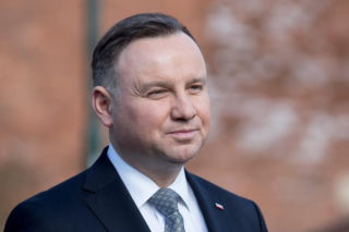 Rocznica rzezi wołyńskiej. Prezydent: Wolna Polska składa dziś hołd swoim zabitym córkom i synom