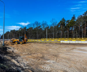 Budowa tunelu pod torami przy PKP Warszawa Wesoła