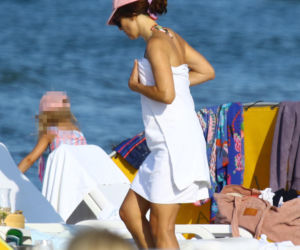 Anna Czartoryska-Niemczycka na plaży