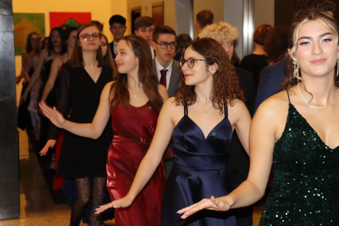 Studniówka uczniów z V LO im. Klaudyny Potockiej w Poznaniu