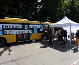 Plenerowy punkt szczepień