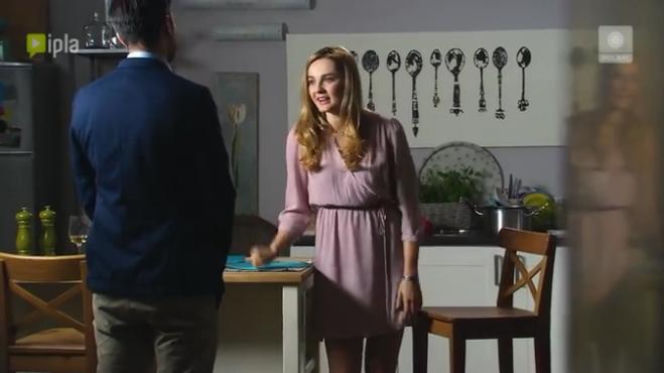 Przyjaciółki 3 sezon odc. 37. Szymon (Filip Bobek), Inga (Małgorzata Socha)