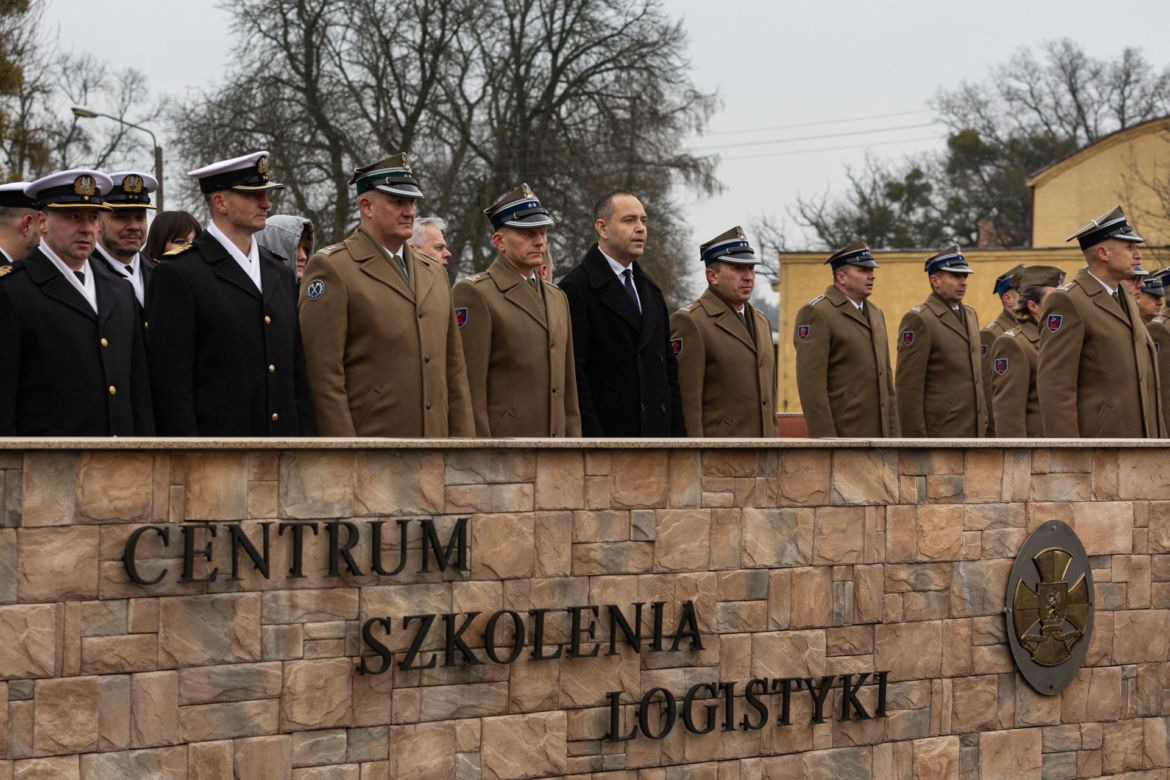 Karol Nawrocki pojawił się na przysiędze żołnierskiej kolegi z ringu
