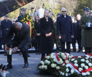 Obchody 16. rocznicy katastrofy smoleńskiej. Powązki