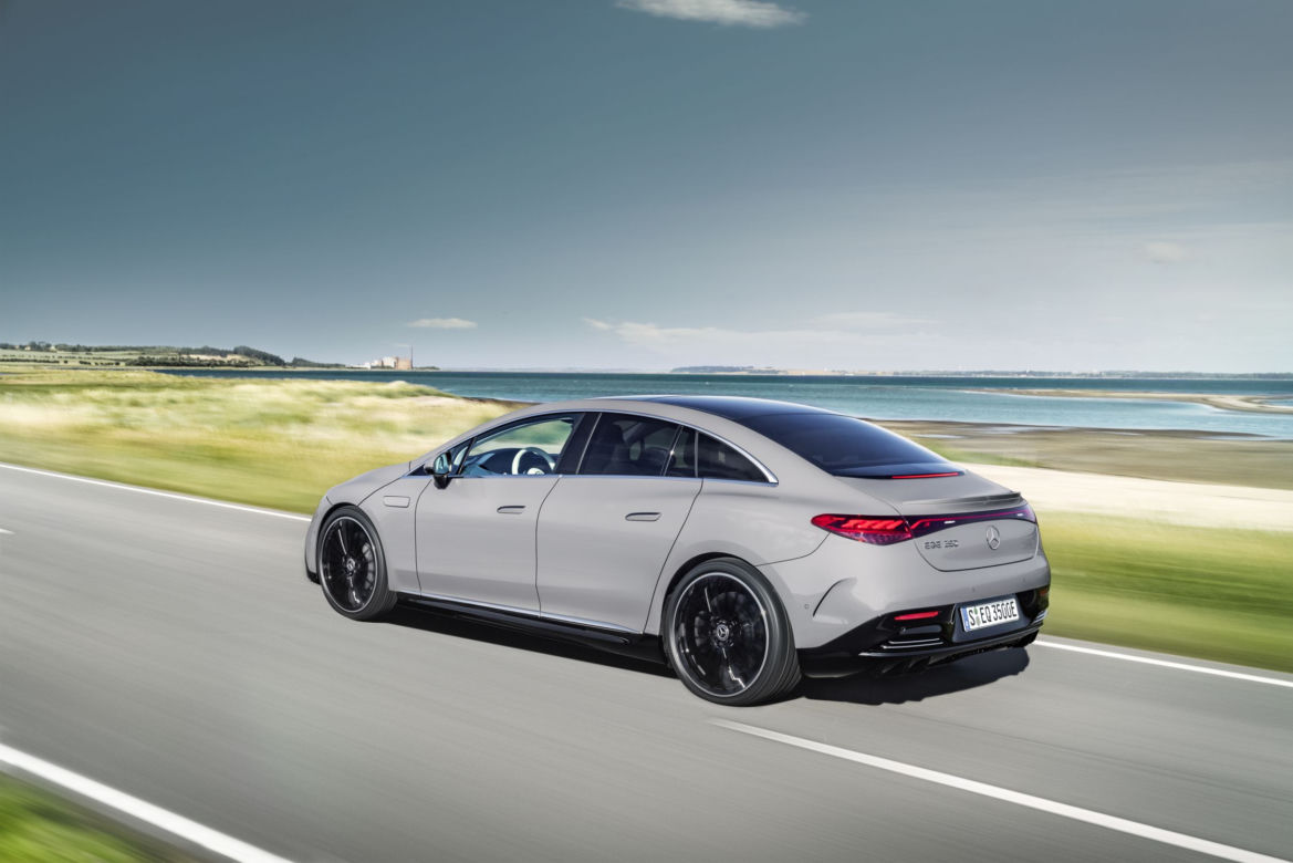 Mercedes EQE (2022)