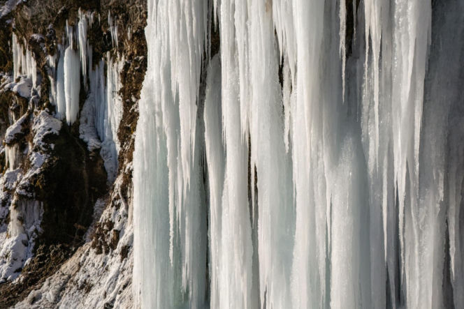 Na Podkarpaciu znów pojawiły się lodospady. Są określane cudem natury