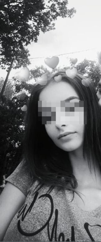 Dziewczyny przed szkołą tłukły się jak w ringu