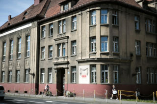 Leszno: Szukają dyrektora do SP1. W SP5 wygrał nauczyciel z „Elektronika”
