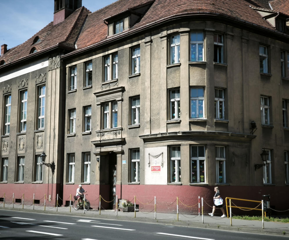Leszno: Szukają dyrektora do SP1. W SP5 wygrał nauczyciel z „Elektronika”
