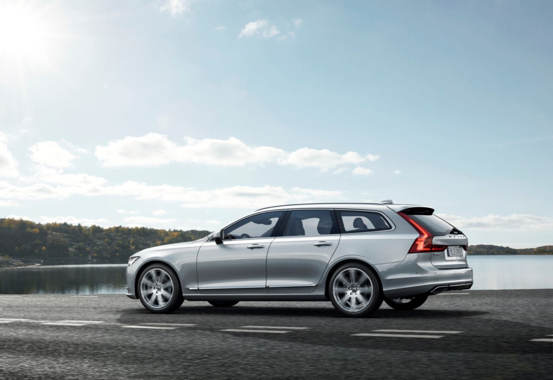 2016 Volvo V90