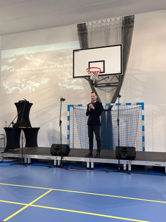 Nowa sala gimnastyczna w Malince. Dyrektor: "spełniły się marzenia nas wszystkich"