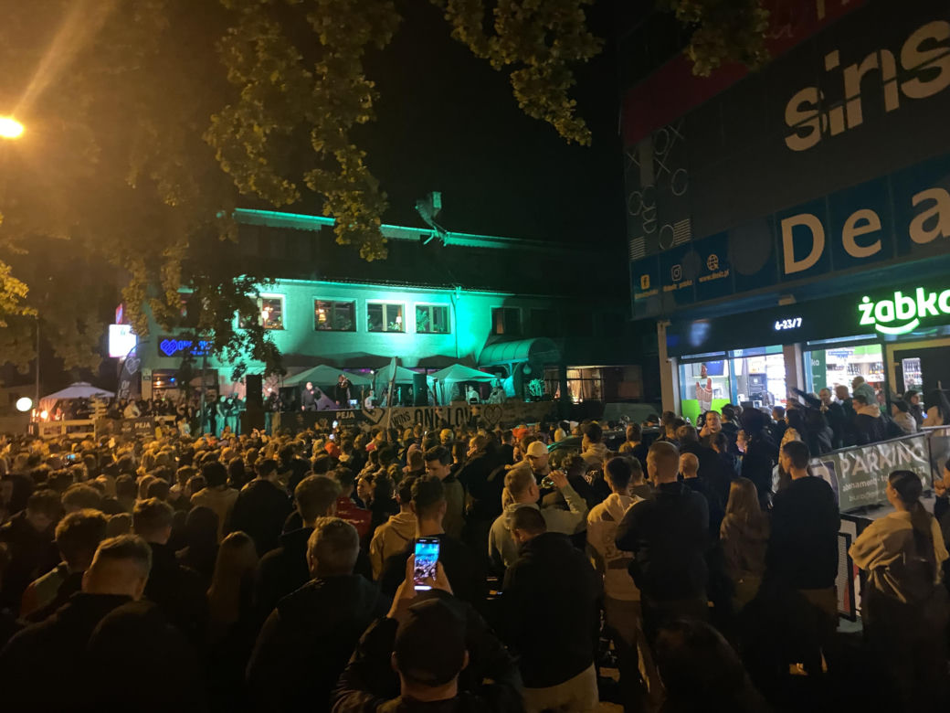 Peja znów zagrał w Zielonej Górze. Plac wypełnił się po brzegi 