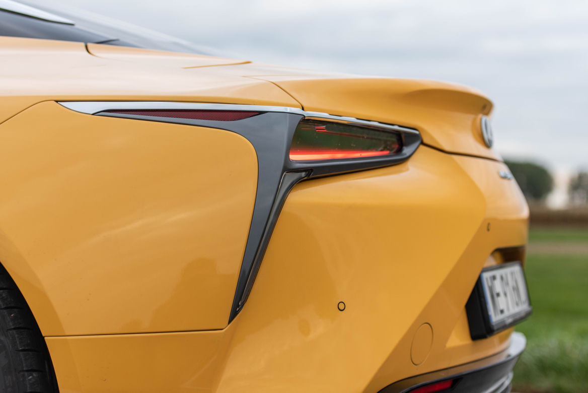 Lexus LC 500 Yellow Edition 5.0 V8