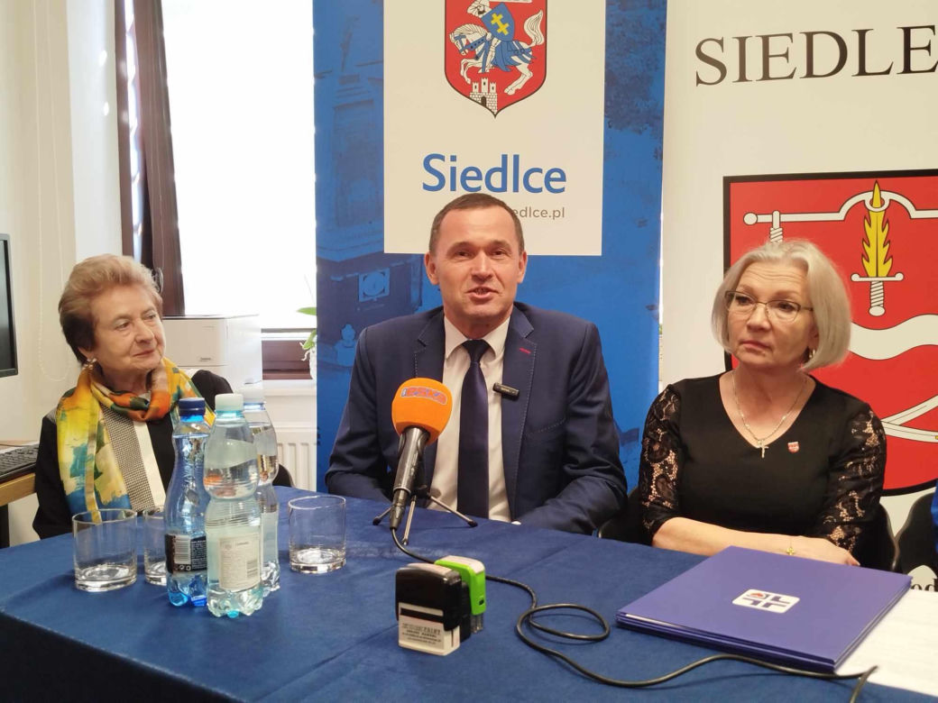 Umowa na przekazanie dotacji na zakup nowego sprzętu dla Szpitala Miejskiego w Siedlcach została podpisana 28 kwietnia