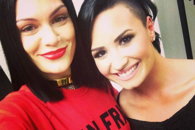 Jessie J - Bang Bang Live ft. Demi Lovato