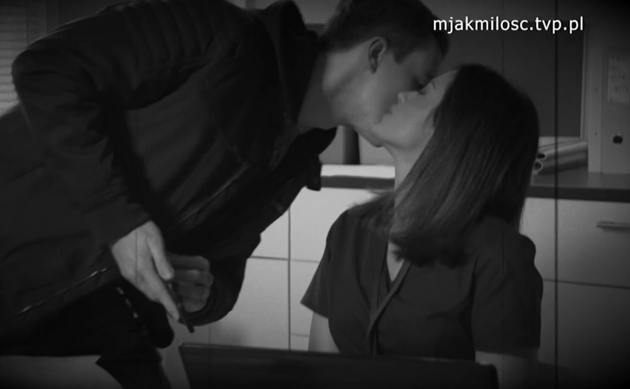 M jak miłość. Jakub Karski (Krzysztof Kwiatkowski), Kasia (Paulina Lasota)